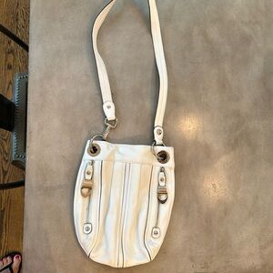 B Makowsky white leather shoulder bag